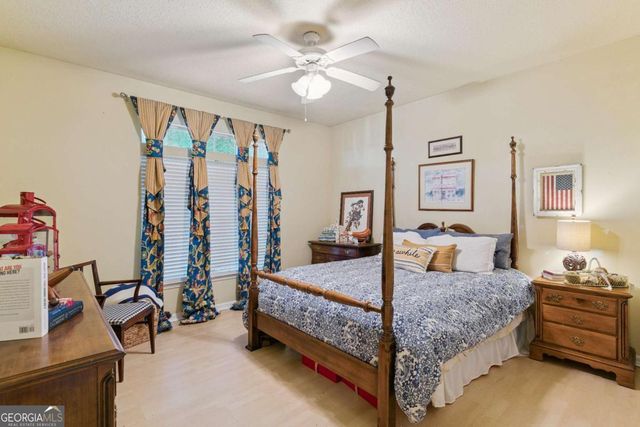 390 Harbor View Drive, Woodbine, GA 31569