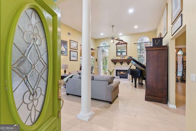 390 Harbor View Drive, Woodbine, GA 31569