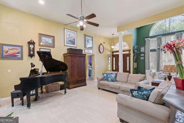 390 Harbor View Drive, Woodbine, GA 31569