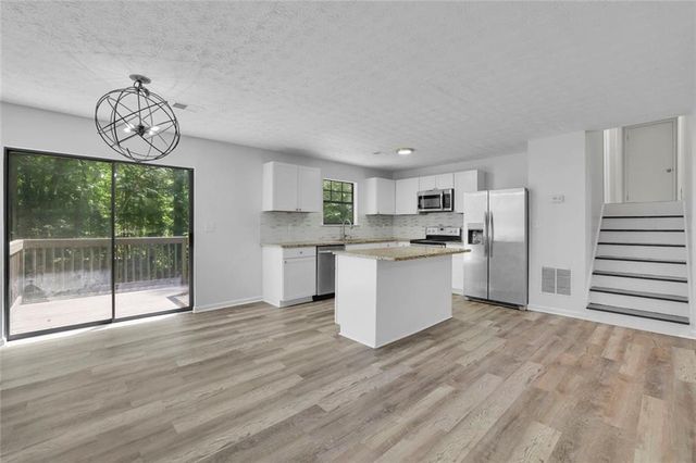 1909 Suwanee Valley Road, Lawrenceville, GA 30043