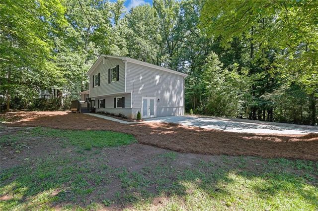 1909 Suwanee Valley Road, Lawrenceville, GA 30043