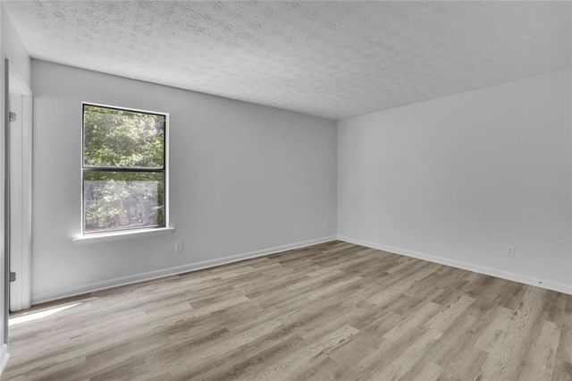 1909 Suwanee Valley Road, Lawrenceville, GA 30043