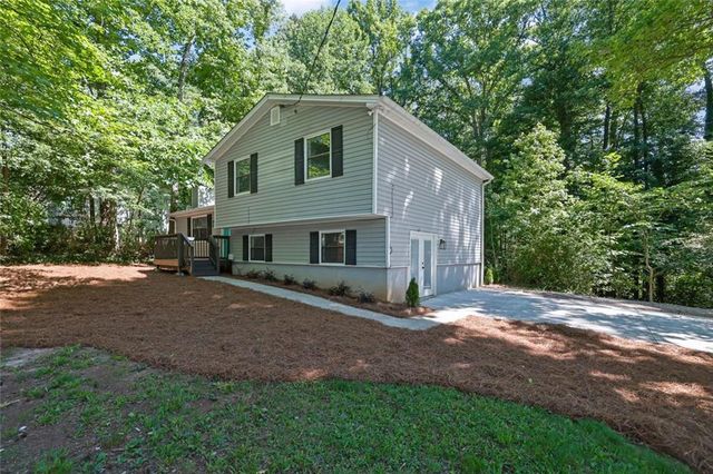 1909 Suwanee Valley Road, Lawrenceville, GA 30043
