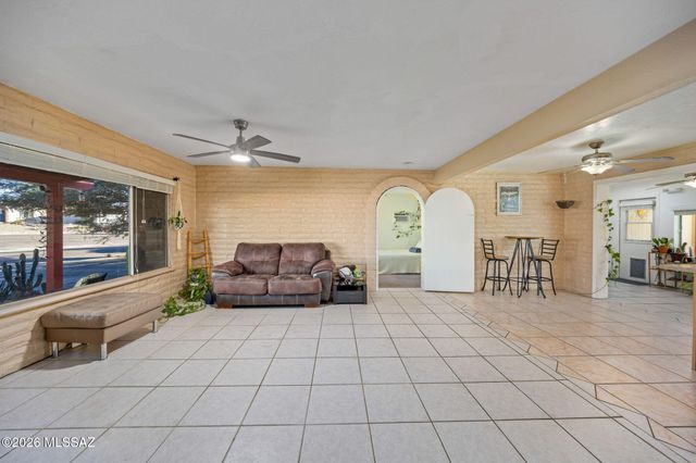 535 N Banff Avenue, Tucson, AZ 85748