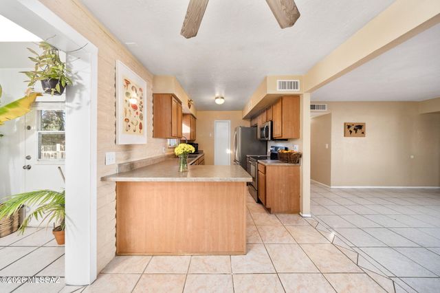 535 N Banff Avenue, Tucson, AZ 85748