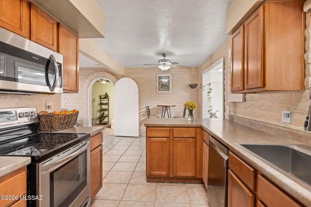 535 N Banff Avenue, Tucson, AZ 85748