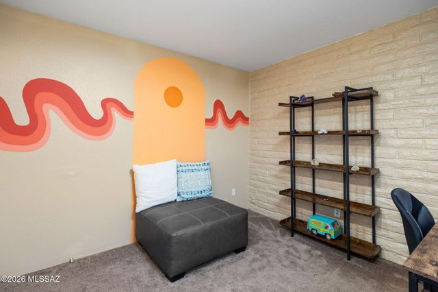 535 N Banff Avenue, Tucson, AZ 85748