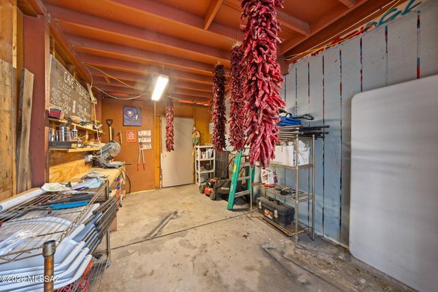 535 N Banff Avenue, Tucson, AZ 85748