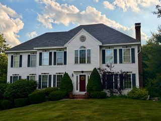 12 Longmeadow Road, Windham, NH 03087