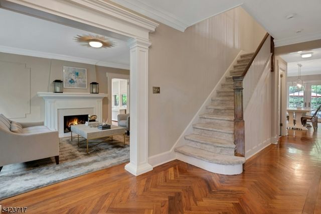 230 Summit Ave, Summit City, NJ 07901