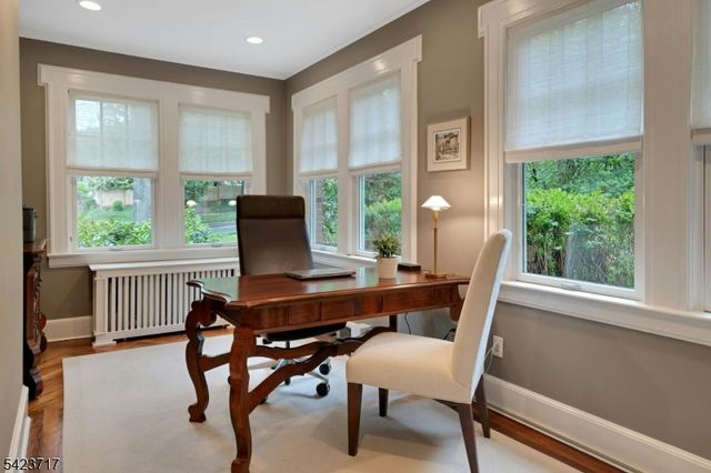 230 Summit Ave, Summit City, NJ 07901