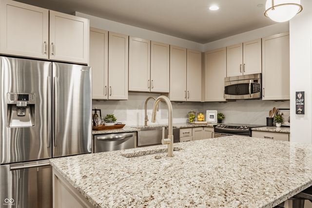 333 Massachusetts Avenue UNIT 305, Indianapolis, IN 46204