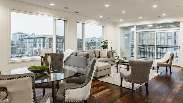 333 Massachusetts Avenue UNIT 305, Indianapolis, IN 46204