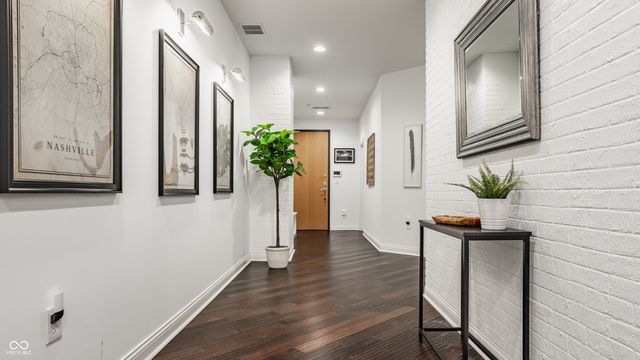 333 Massachusetts Avenue UNIT 305, Indianapolis, IN 46204