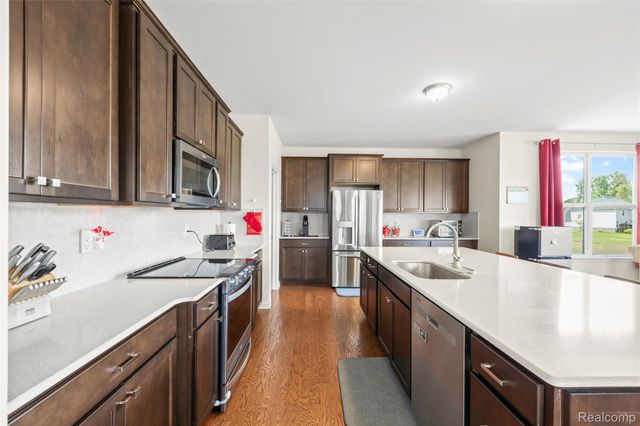 58714 Sella Drive, Lyon Charter Township, MI 48178