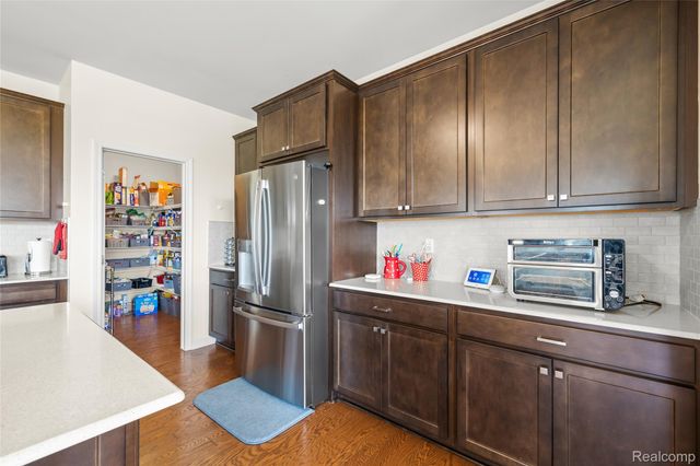 58714 Sella Drive, Lyon Charter Township, MI 48178
