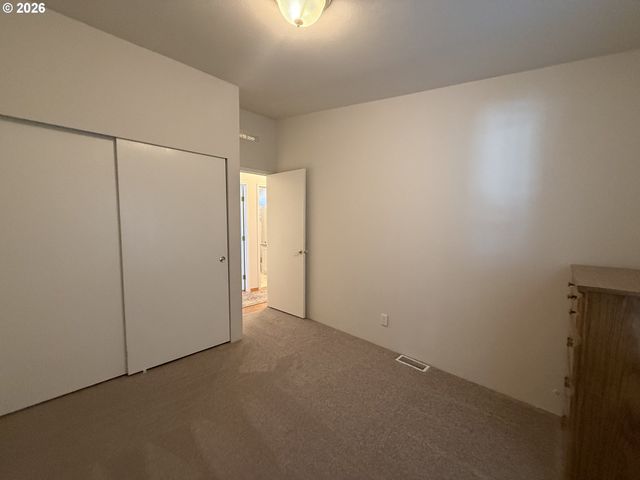 213 RIVER RIDGE Ave, Roseburg, OR 97471