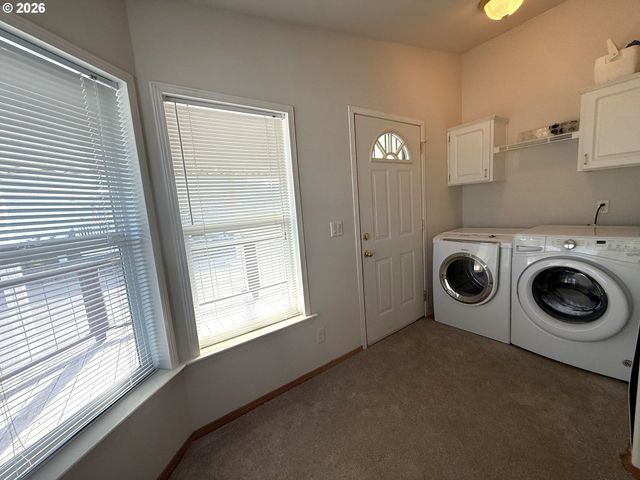 213 RIVER RIDGE Ave, Roseburg, OR 97471