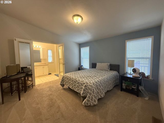 213 RIVER RIDGE Ave, Roseburg, OR 97471