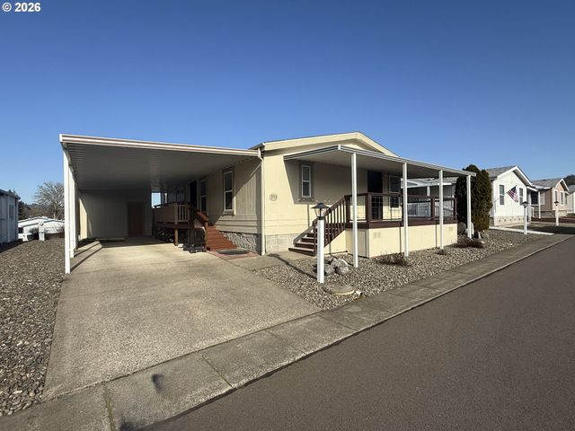 213 RIVER RIDGE Ave, Roseburg, OR 97471