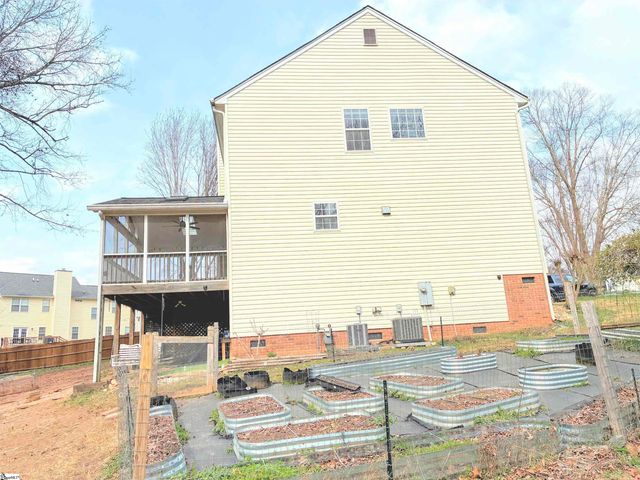 226 N Orchard Farms Avenue, Simpsonville, SC 29681