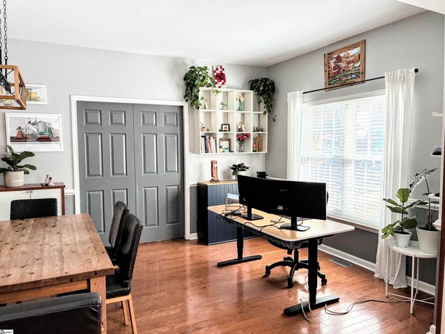 226 N Orchard Farms Avenue, Simpsonville, SC 29681