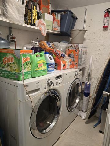 6626 SW 1st Ct, Pembroke Pines, FL 33023