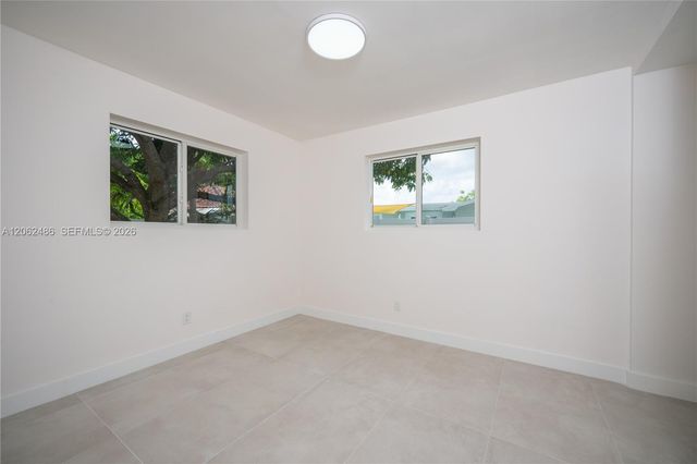 6640 SW 7 ST., Pembroke Pines, FL 33023