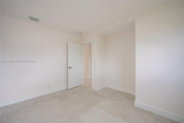 6640 SW 7 ST., Pembroke Pines, FL 33023