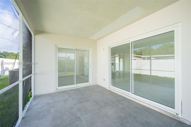 6640 SW 7 ST., Pembroke Pines, FL 33023