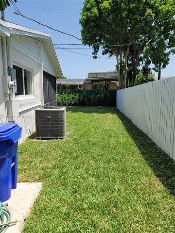 6640 SW 7 ST., Pembroke Pines, FL 33023