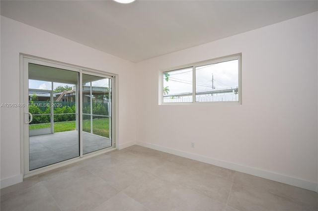 6640 SW 7 ST., Pembroke Pines, FL 33023