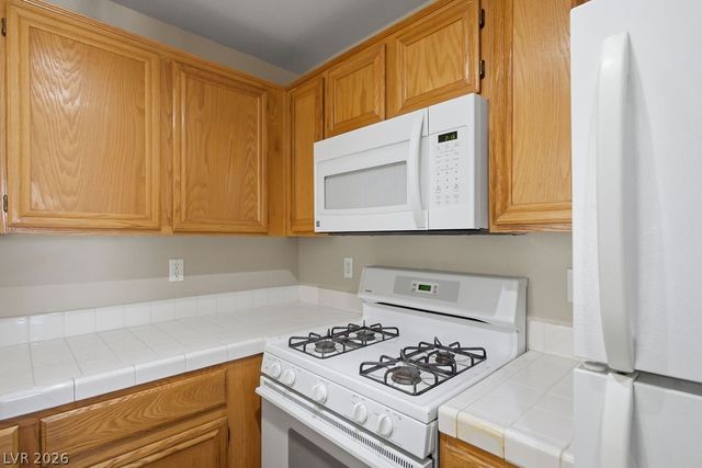 3125 North Buffalo Drive 2076, Las Vegas, NV 89128