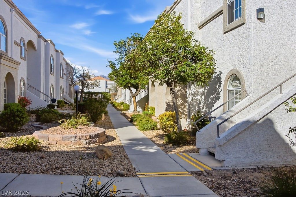 3125 North Buffalo Drive 2076, Las Vegas, NV 89128