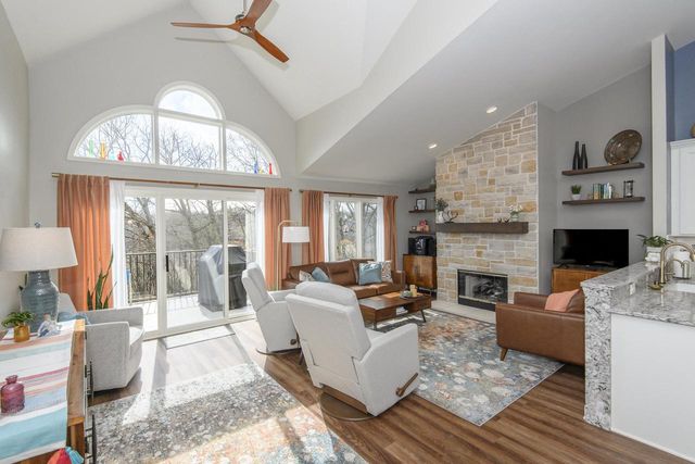 426 Oak Tree COURT, Hartland, WI 53029