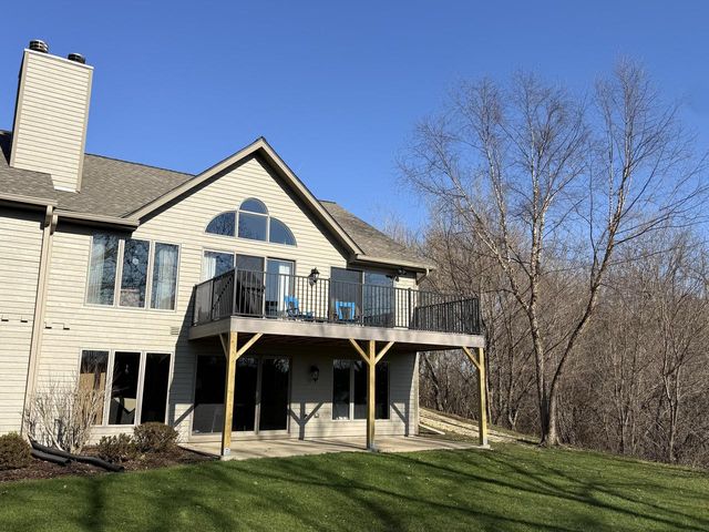426 Oak Tree COURT, Hartland, WI 53029