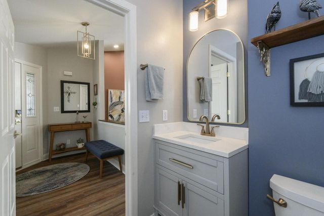 426 Oak Tree COURT, Hartland, WI 53029