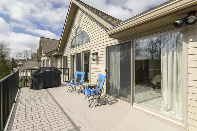 426 Oak Tree COURT, Hartland, WI 53029