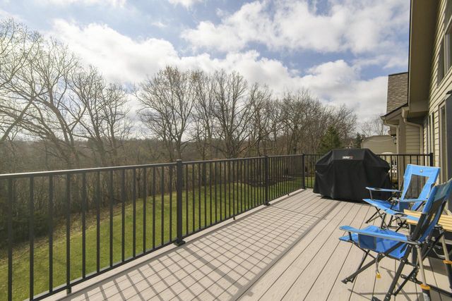 426 Oak Tree COURT, Hartland, WI 53029