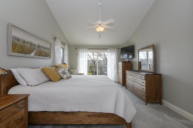 426 Oak Tree COURT, Hartland, WI 53029