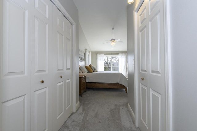 426 Oak Tree COURT, Hartland, WI 53029