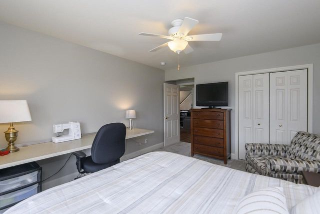 426 Oak Tree COURT, Hartland, WI 53029