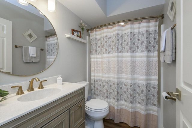 426 Oak Tree COURT, Hartland, WI 53029