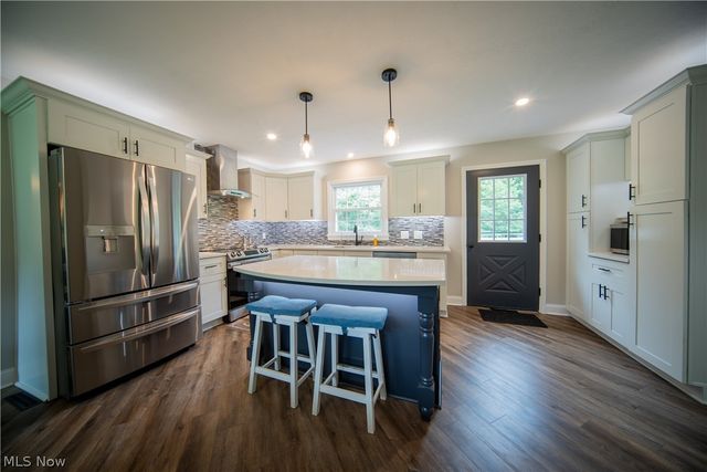 4564 Larkspur Lane, Bath, OH 44333