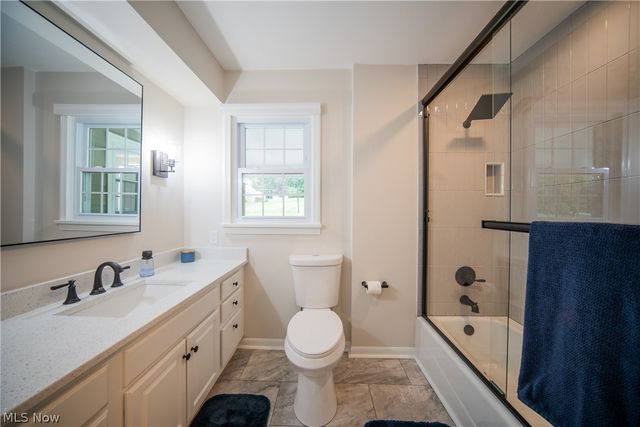 4564 Larkspur Lane, Bath, OH 44333