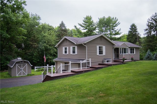 4564 Larkspur Lane, Bath, OH 44333