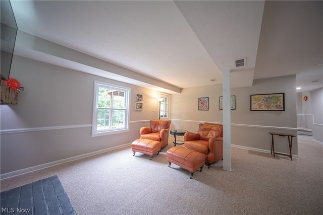 4564 Larkspur Lane, Bath, OH 44333