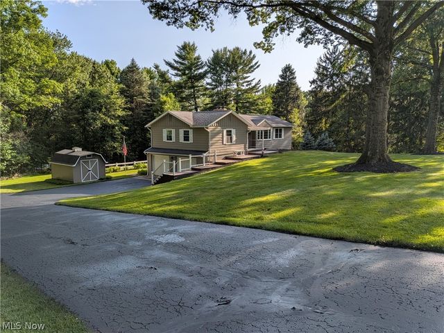 4564 Larkspur Lane, Bath, OH 44333