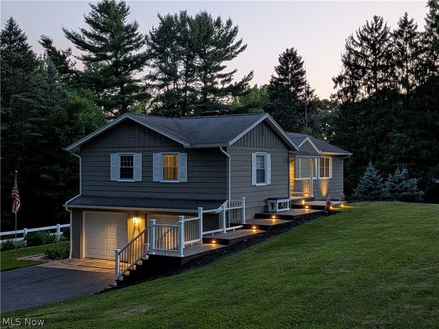 4564 Larkspur Lane, Bath, OH 44333