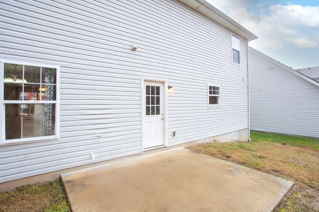 116 Kash Ct, La Vergne, TN 37086